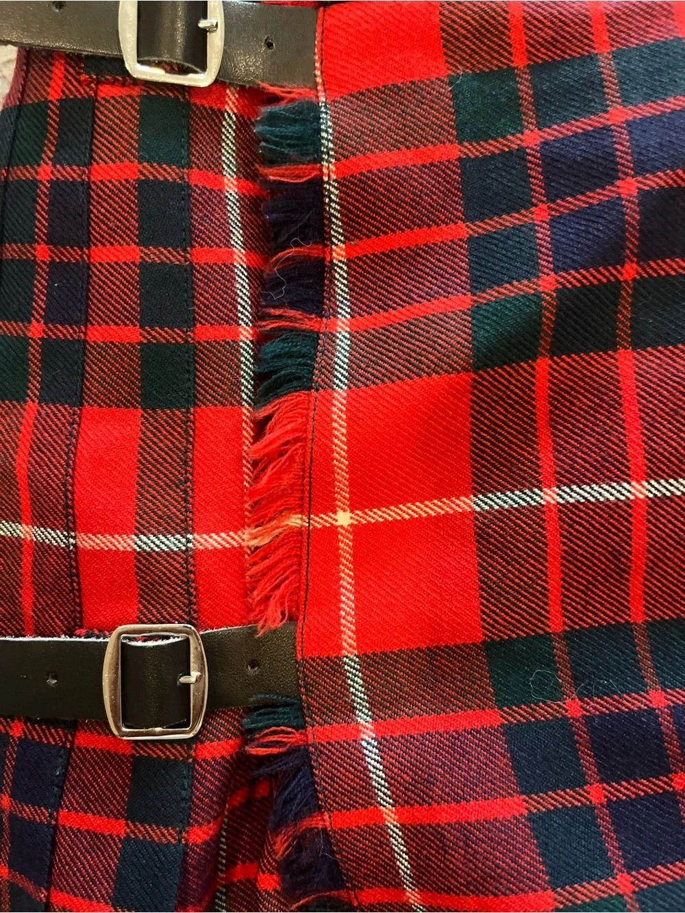 Geoffrey Tailor Scotland Pure Wool Tartan Kilt Skirt Red Plaid Vintage
